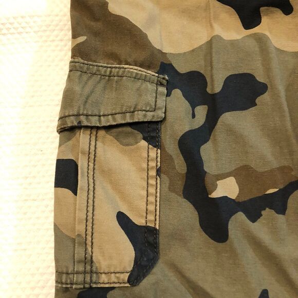 Arizona Boy’s 16 Husky Joggers Camo - Picture 3 of 7